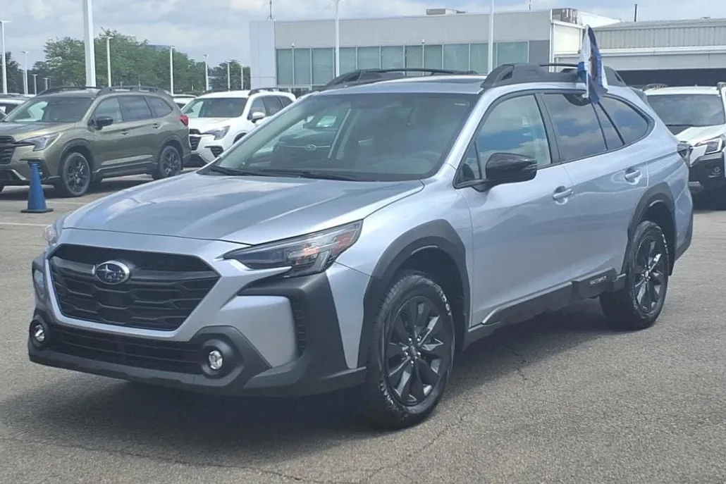 2025 Subaru Outback Onyx Edition photo 1
