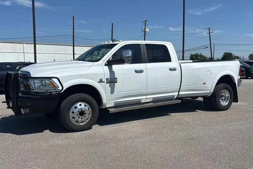 2018 Ram 3500 Laramie photo 1