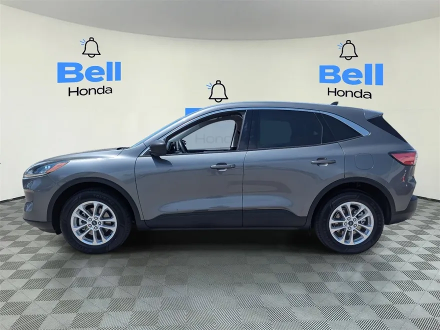2022 Ford Escape Hybrid SE photo 1