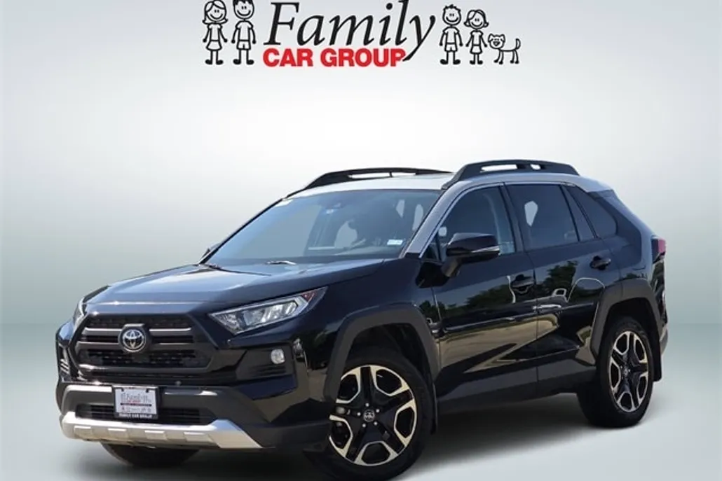 2019 Toyota RAV4 Adventure photo 1