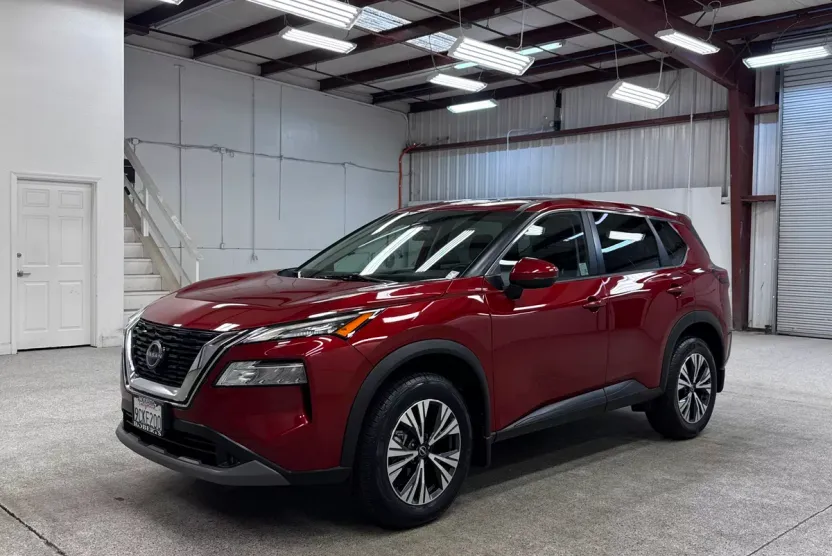 2022 Nissan Rogue SV photo 1