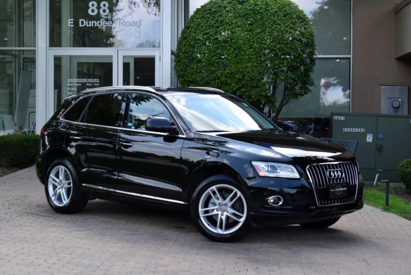 2017 Audi Q5 TFSI Premium Plus photo 1