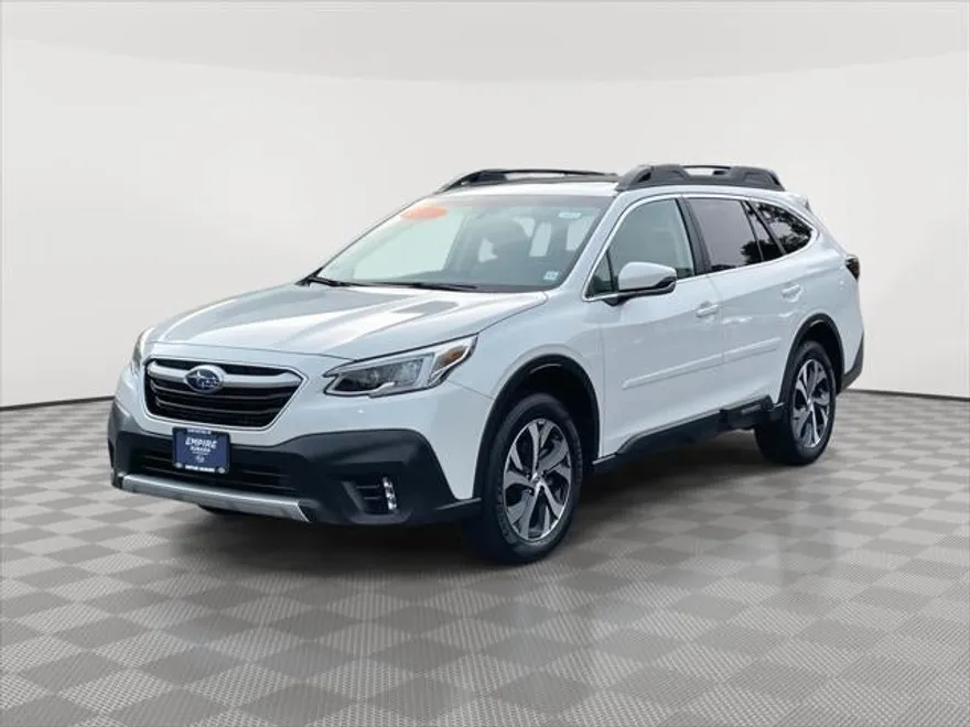 2022 Subaru Outback Limited photo 1