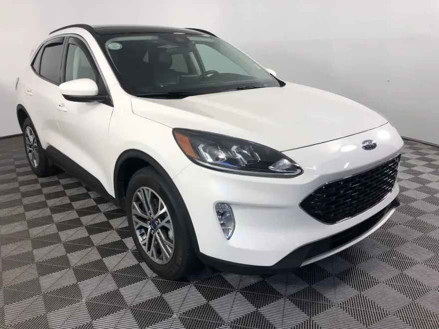2022 Ford Escape SEL photo 1