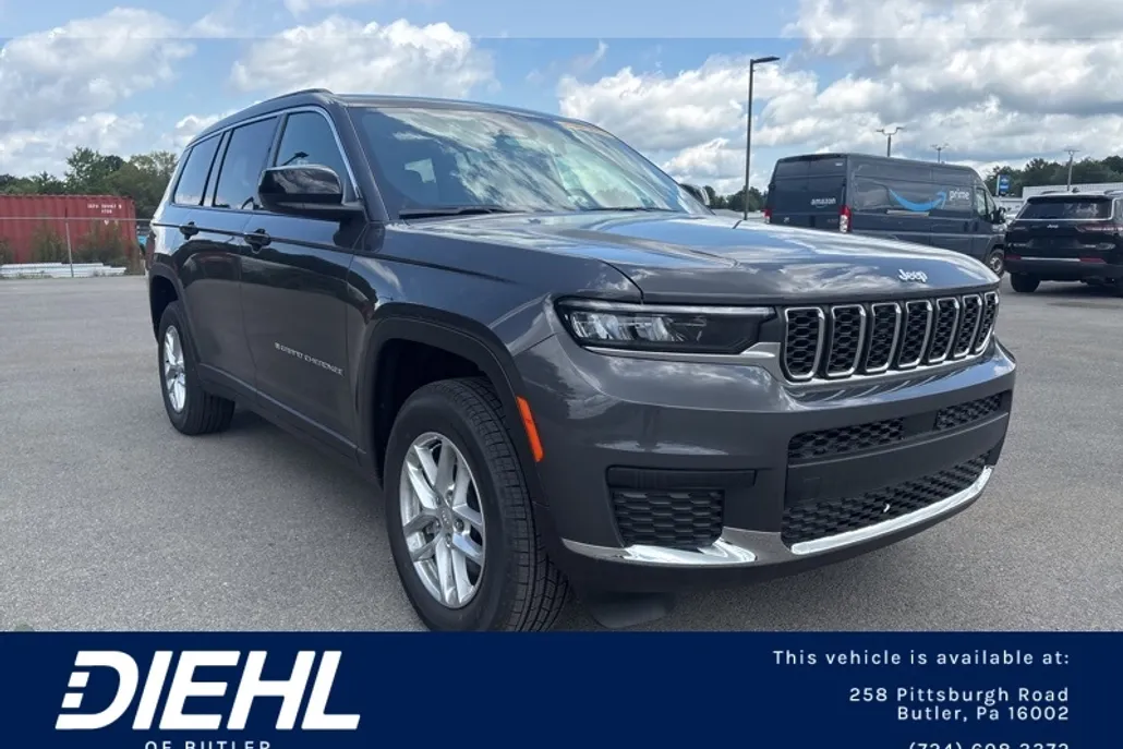 2025 Jeep Grand Cherokee Laredo X photo 1