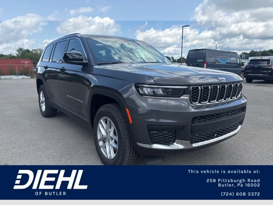 2025 Jeep Grand Cherokee Laredo X photo 1