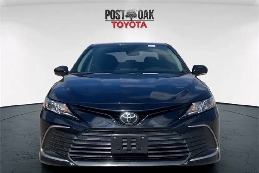 2024 Toyota Camry LE photo 1