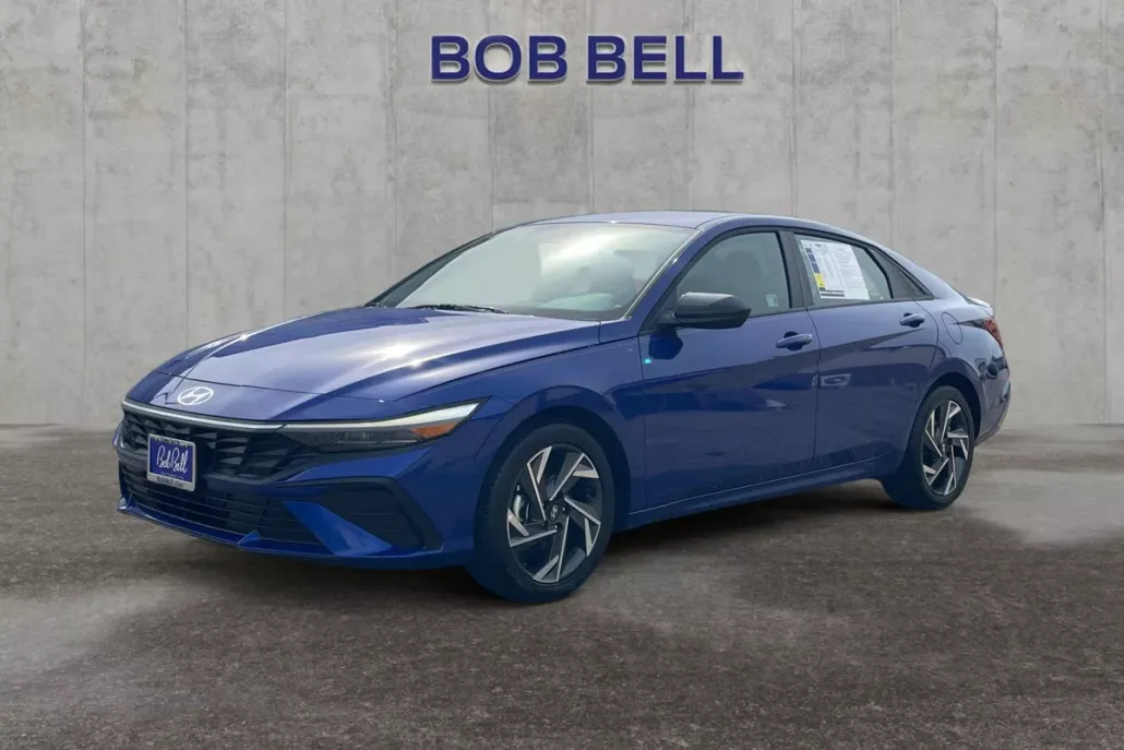 2025 Hyundai Elantra SEL Sport photo 1