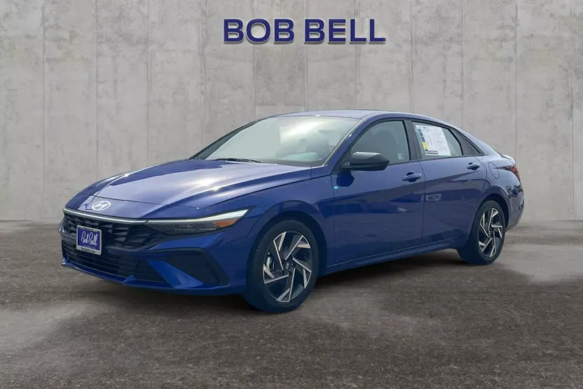 2025 Hyundai Elantra SEL Sport photo 1