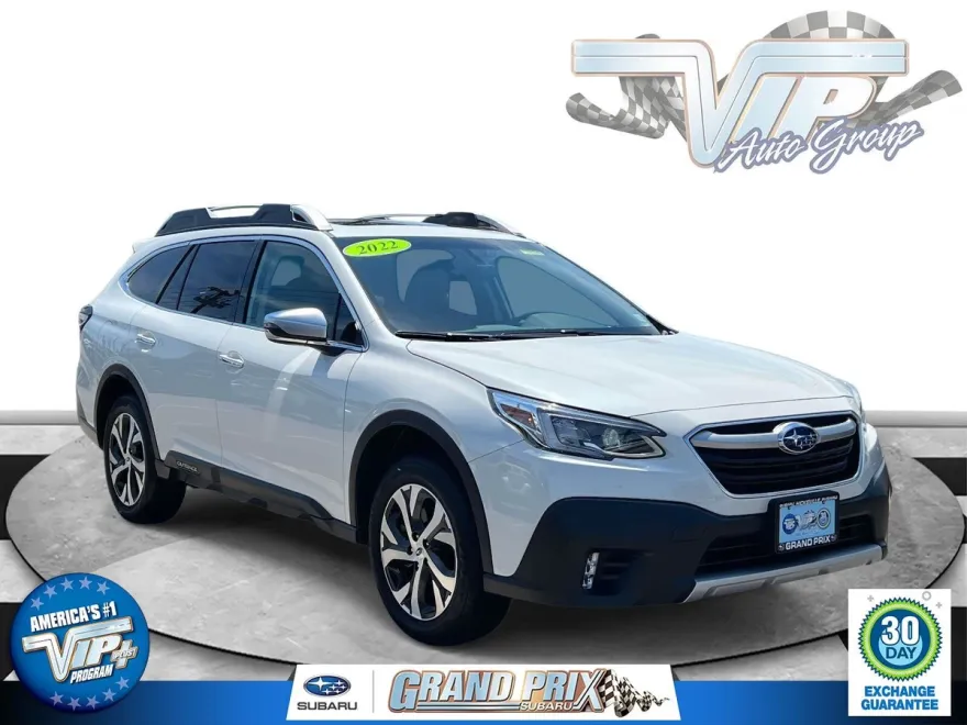 2022 Subaru Outback Touring photo 1