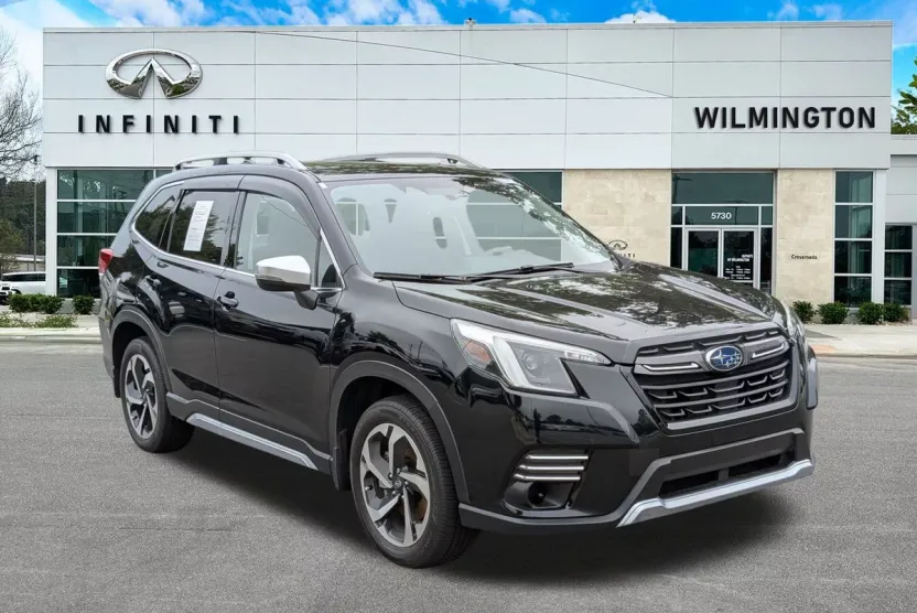 2024 Subaru Forester Touring photo 1
