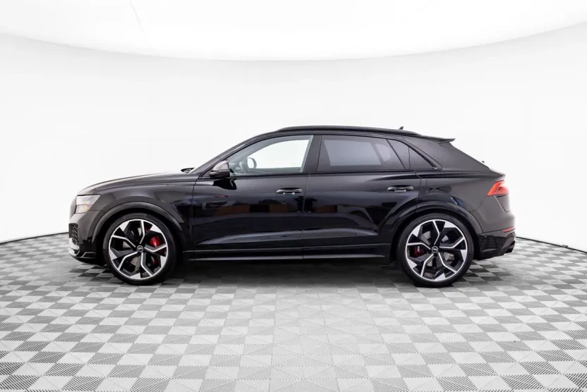 2022 Audi RS Q8 photo 1