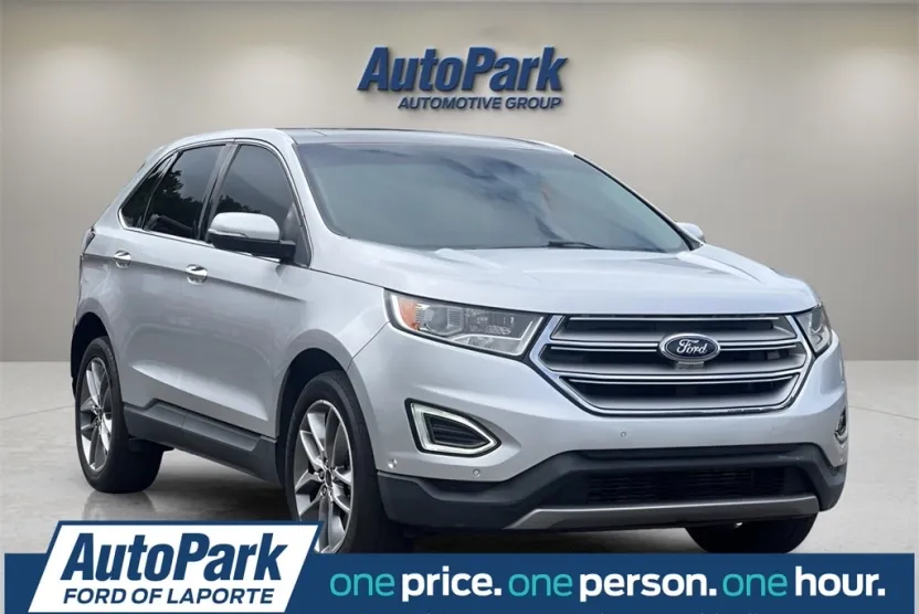 2016 Ford Edge Titanium photo 1