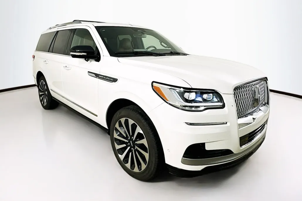 2023 Lincoln Navigator Reserve photo 1