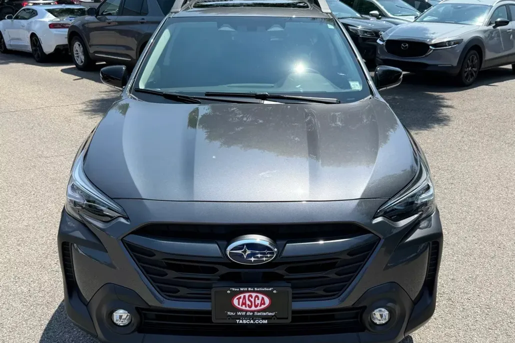 2025 Subaru Outback Premium photo 1