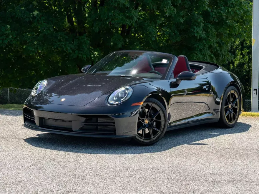 2025 Porsche 911 photo 1