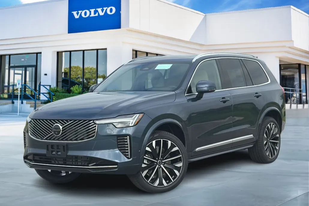 2026 Volvo XC90 AWD Plus photo 1