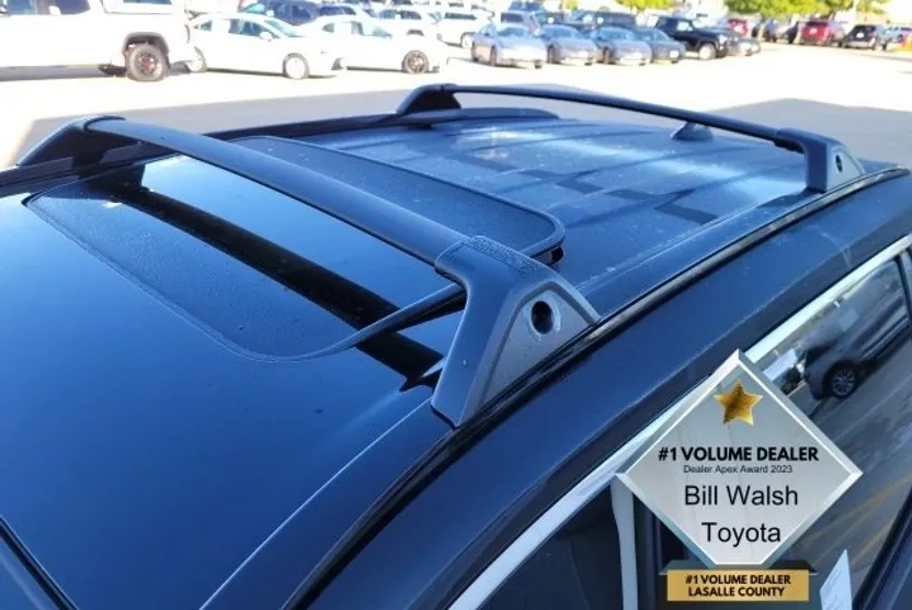 2025 Toyota RAV4 Hybrid XLE photo 1