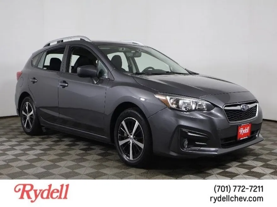 2019 Subaru Impreza Premium photo 1