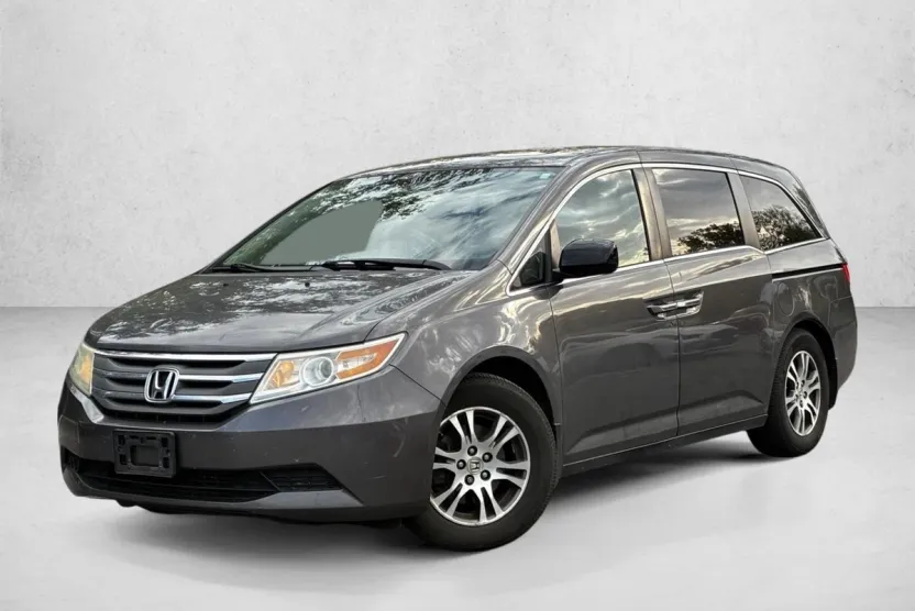 2013 Honda Odyssey EX-L photo 1