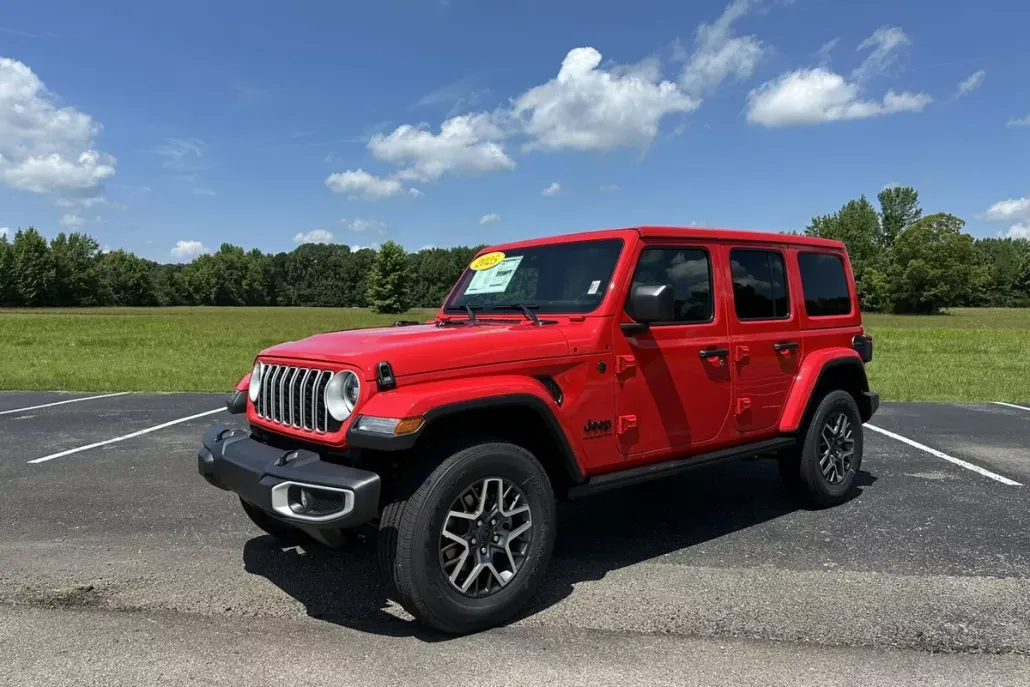 2025 Jeep Wrangler Sahara photo 1