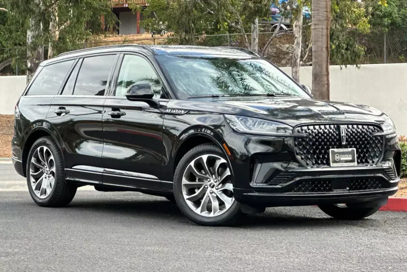 2025 Lincoln Aviator Premiere photo 1