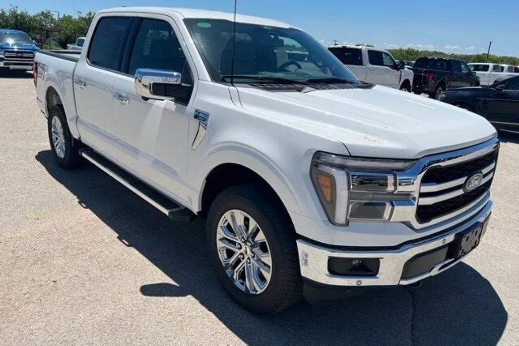 2025 Ford F-150 Lariat photo 1