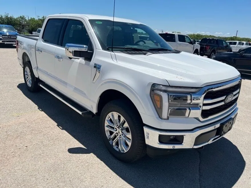 2025 Ford F-150 Lariat photo 1