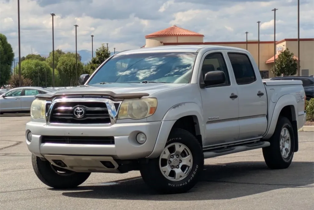 2005 Toyota Tacoma Double Cab Short Bed V6 PreRunner photo 1