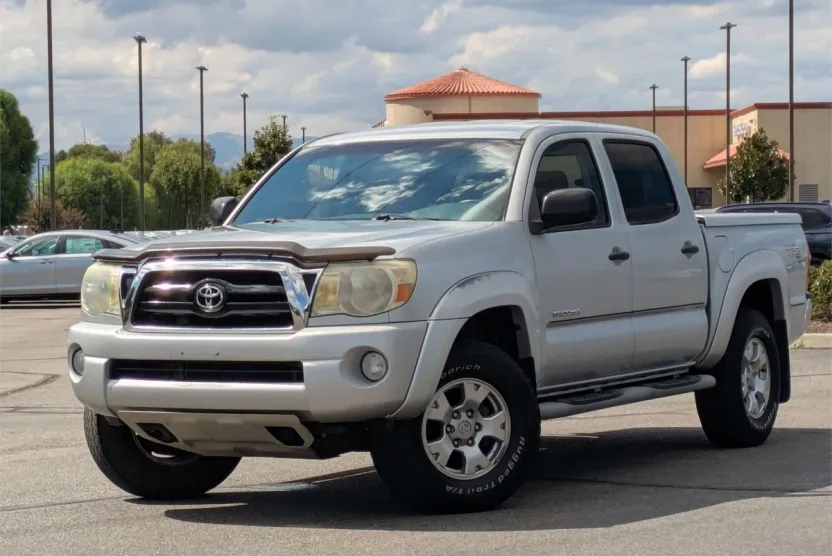 2005 Toyota Tacoma Double Cab Short Bed V6 PreRunner photo 1