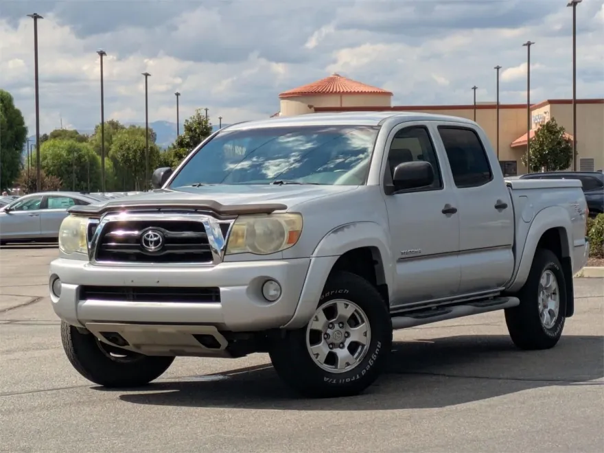 2005 Toyota Tacoma Double Cab Short Bed V6 PreRunner photo 1