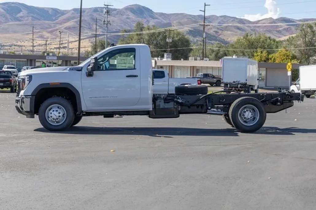 2026 Gmc Sierra 3500 HD Pro photo 1