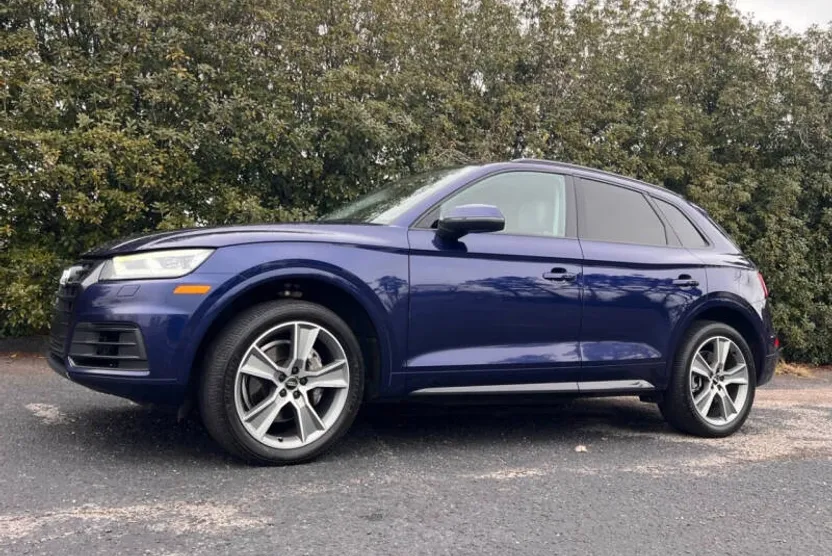 2020 Audi Q5 Premium Plus 45 TFSI photo 1