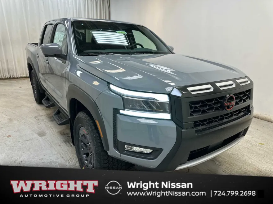 2025 Nissan Frontier PRO-4X Crew Cab photo 1