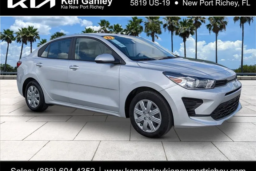2023 Kia Rio LX photo 1