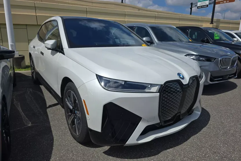 2023 Bmw iX xDrive50i photo 1