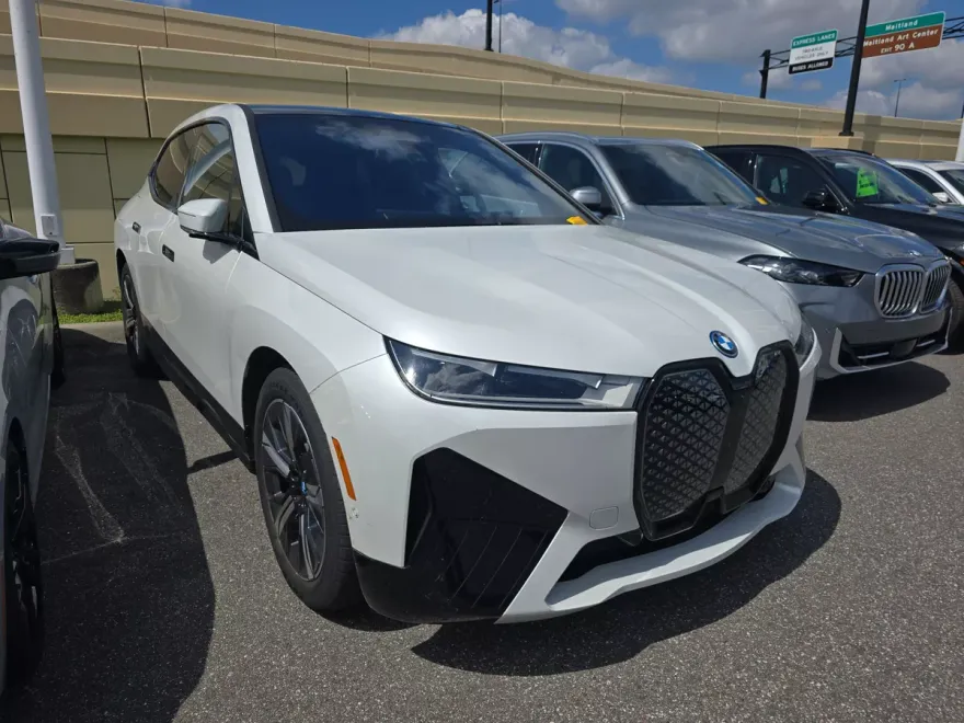 2023 Bmw iX xDrive50i photo 1