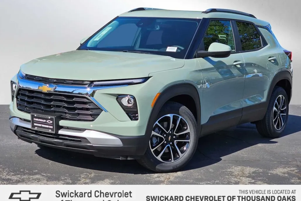 2025 Chevrolet Trailblazer LT photo 1