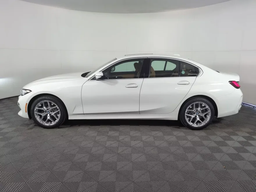 2025 Bmw 330i photo 1
