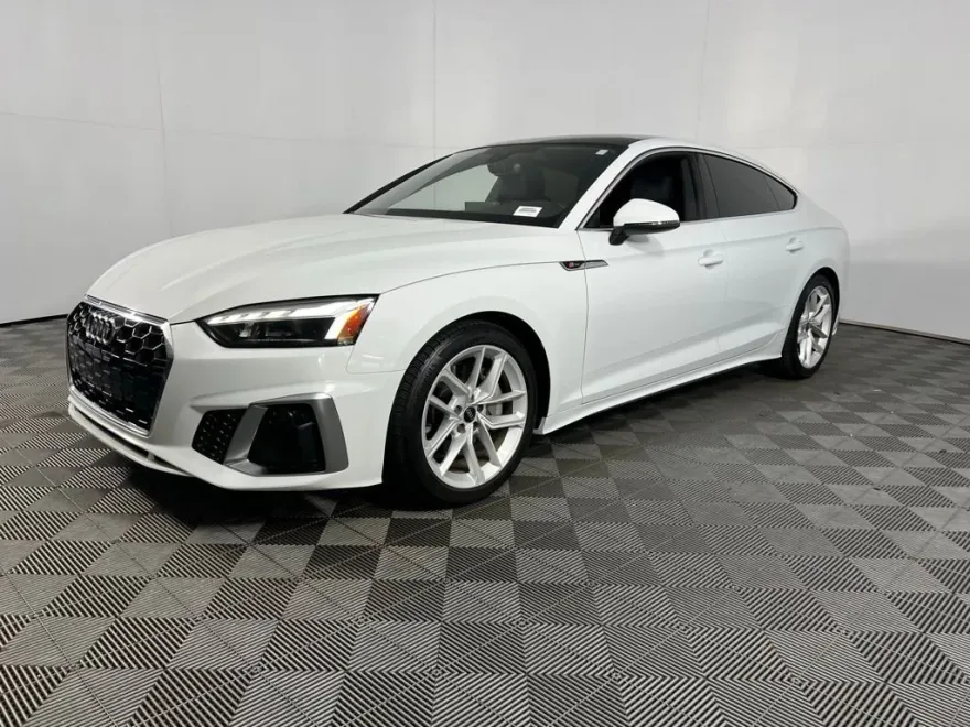 2024 Audi A5 45 S line Premium photo 1