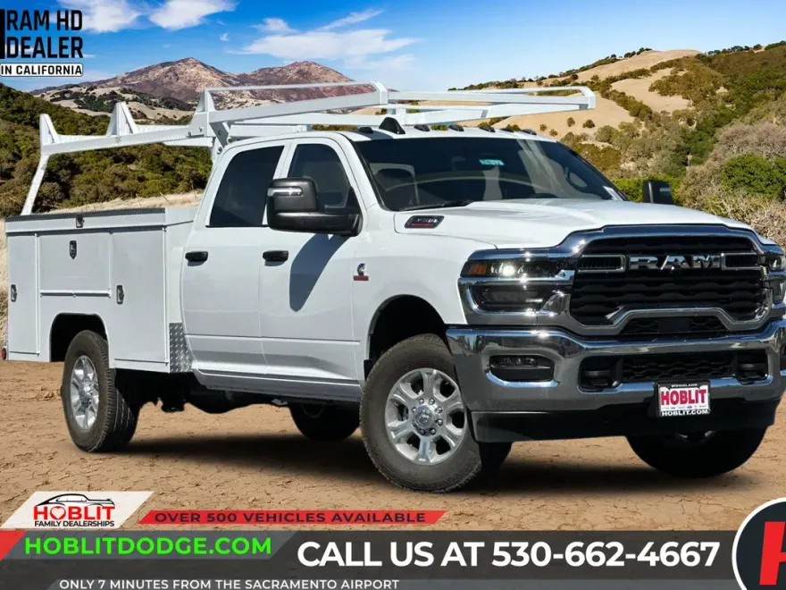 2025 Ram 3500 Tradesman photo 1