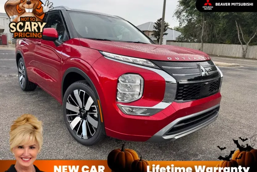 2025 Mitsubishi Outlander SEL photo 1