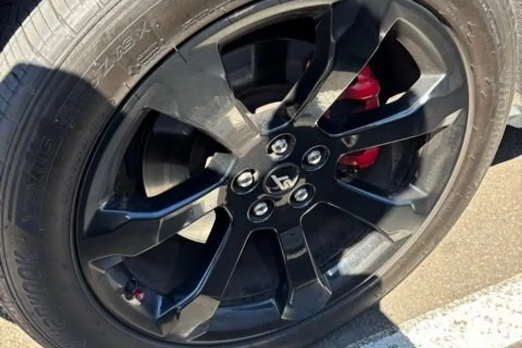 2020 Ford Explorer ST photo 1