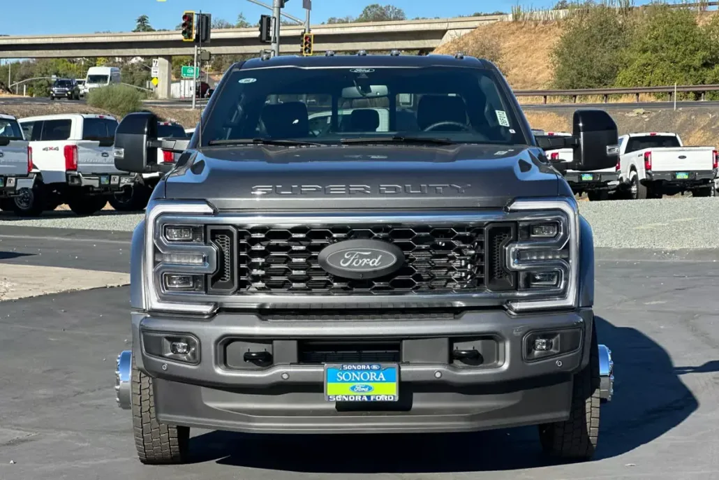 2026 Ford F-450 photo 1