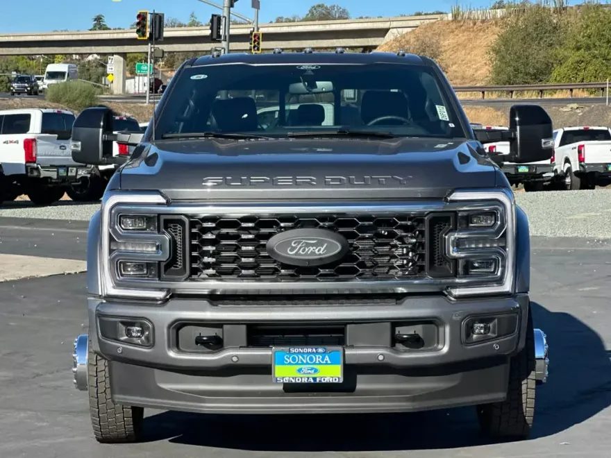 2026 Ford F-450 photo 1