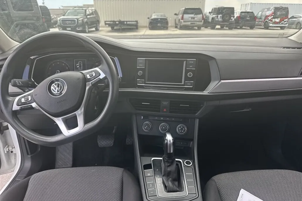 2021 Volkswagen Jetta S photo 1