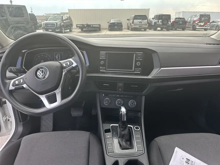 2021 Volkswagen Jetta S photo 1