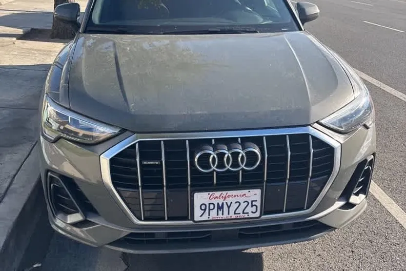 2021 Audi Q3 45 TFSI S line Premium photo 1