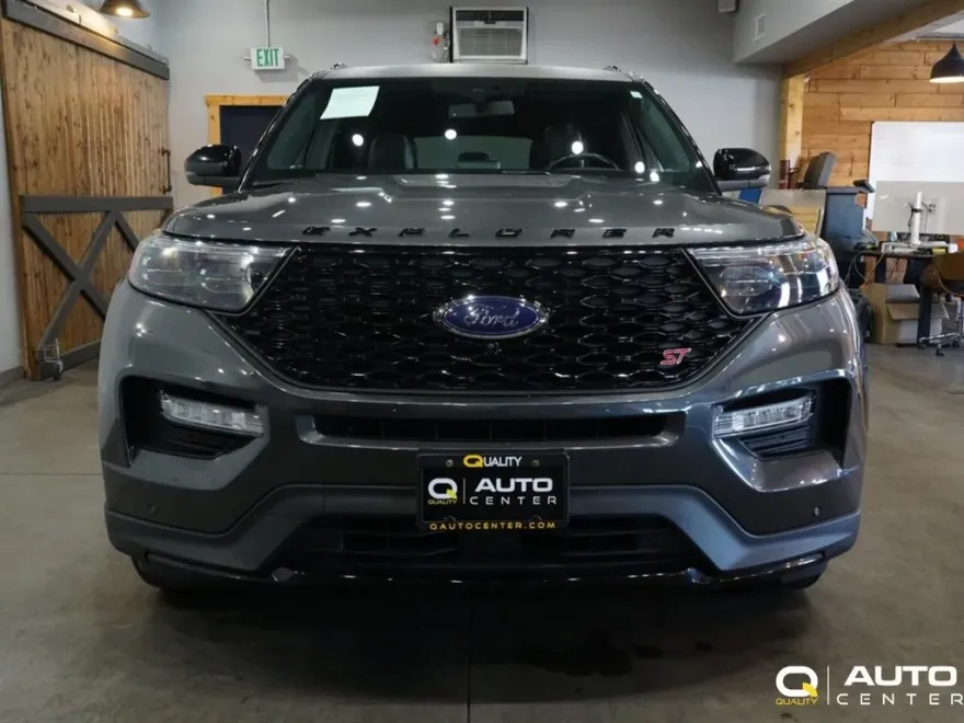 2020 Ford Explorer ST photo 1