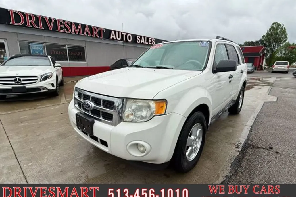 2010 Ford Escape XLT Sport photo 1